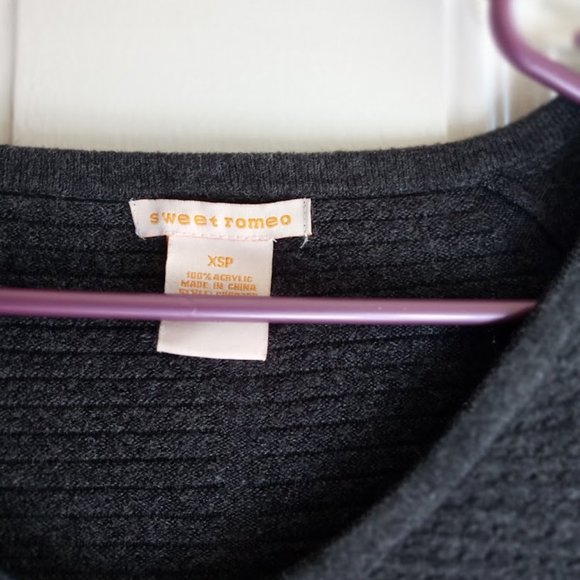 Sweet Romeo Gray Sweater Size S - Picture 2 of 4